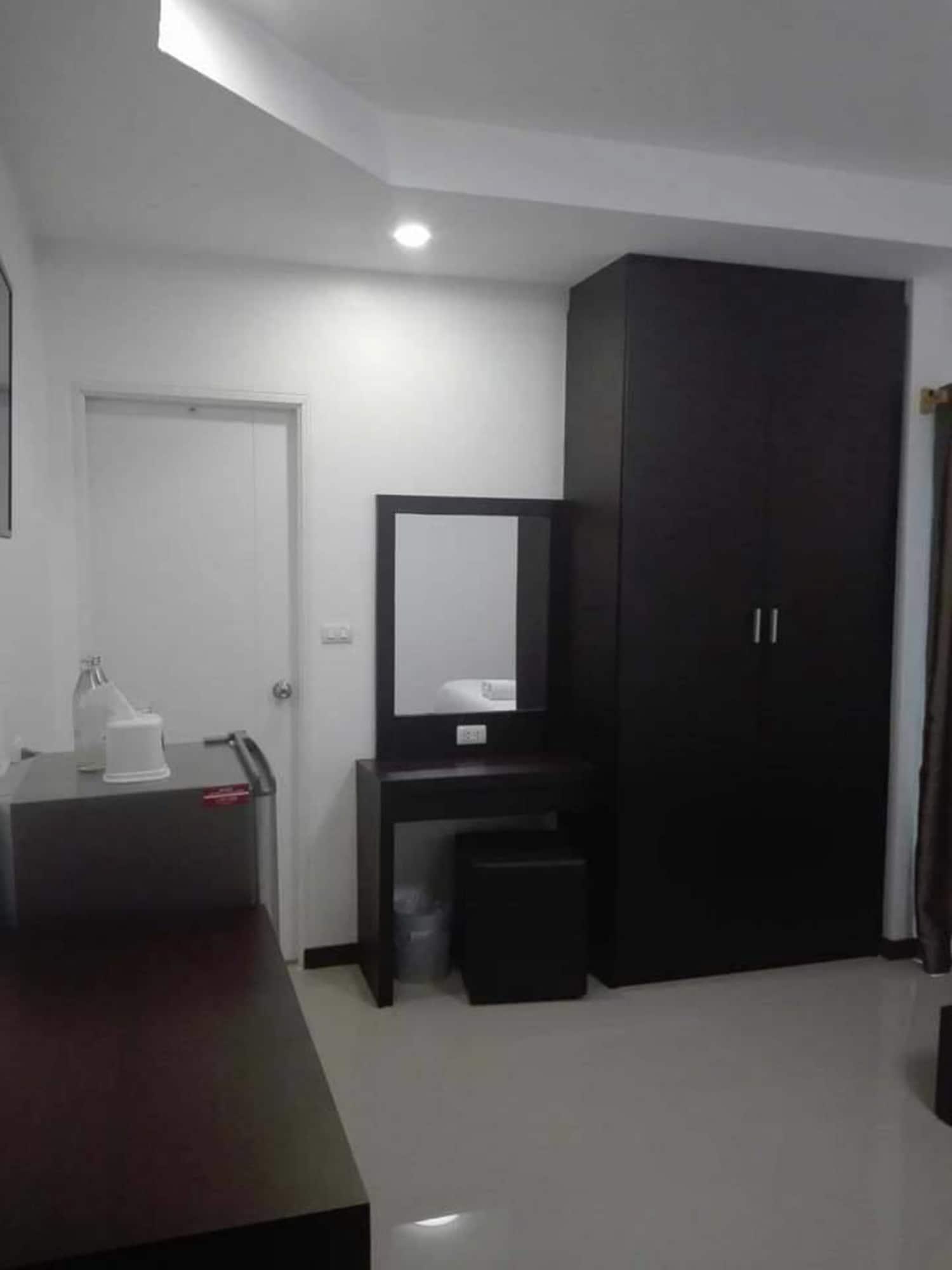 Ud House Aparthotel Udon Thani Exterior photo